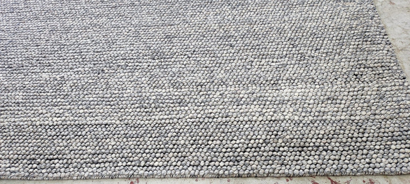 Walter Scott Handwoven Wool Durrie Natural Grey Loop Ball 6.6x9 | Banana Manor Rug Company