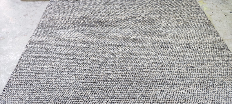 Walter Scott Handwoven Wool Durrie Natural Grey Loop Ball 6.6x9 | Banana Manor Rug Company