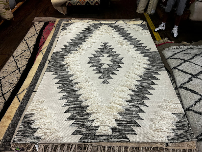 William Henry Ireland 5.6x7.6 Handwoven Wool Durrie Natural Ivory Cut Pile | Banana Manor Rug Factory Outlet