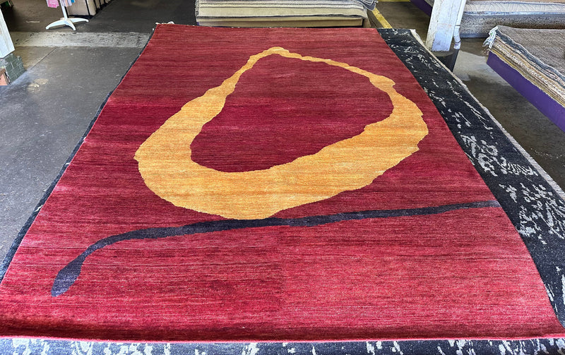 Jennifer Lopez 6.9x9.9 Red and Gold Hand-Knotted Tibetan Rug