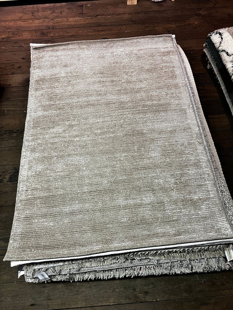 Jessica Dinnage Grey Beige Hand-Tufted Rug