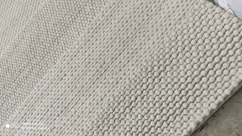 Amber Waves 9.3x12 White Handwoven Durrie Rug | Banana Manor Rug Company