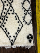 Azhar 4.6x6.6 Hand-Knotted Black and White Moroccan Style Rug | Banana Manor Rug Company