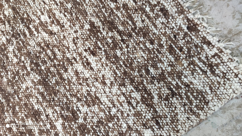 Beatriz 4.6x5.9 Handwoven Brown and White Durrie Rug | Banana Manor Rug Company