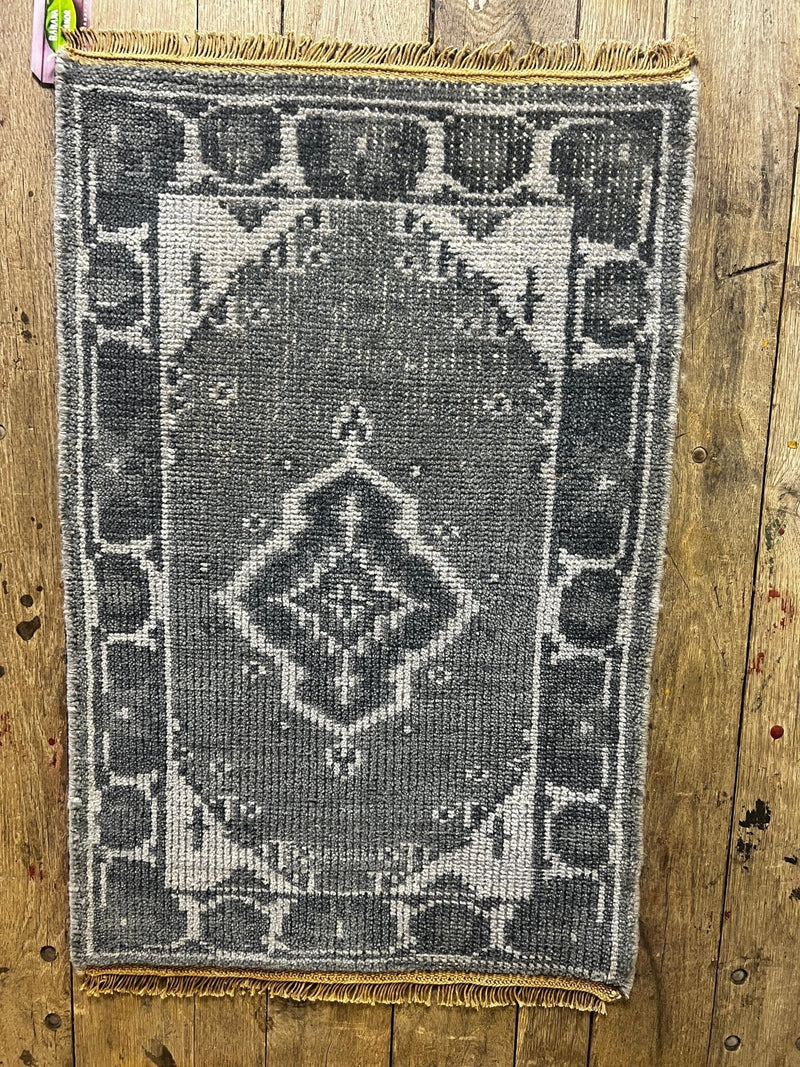 "Belva" Dark and Light Grey Hand-Knotted Oushak 8x10 | Banana Manor Rug Company