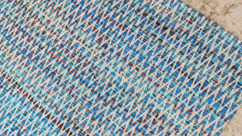 Cerulean 5.3x7.6 Blue Sari Silk Textured Rug | Banana Manor Rug Company