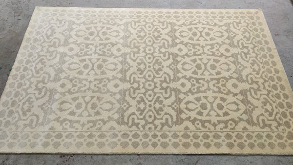 Floriana 5x8 Ivory and Grey Hand-Knotted Rug | Banana Manor Rug Company