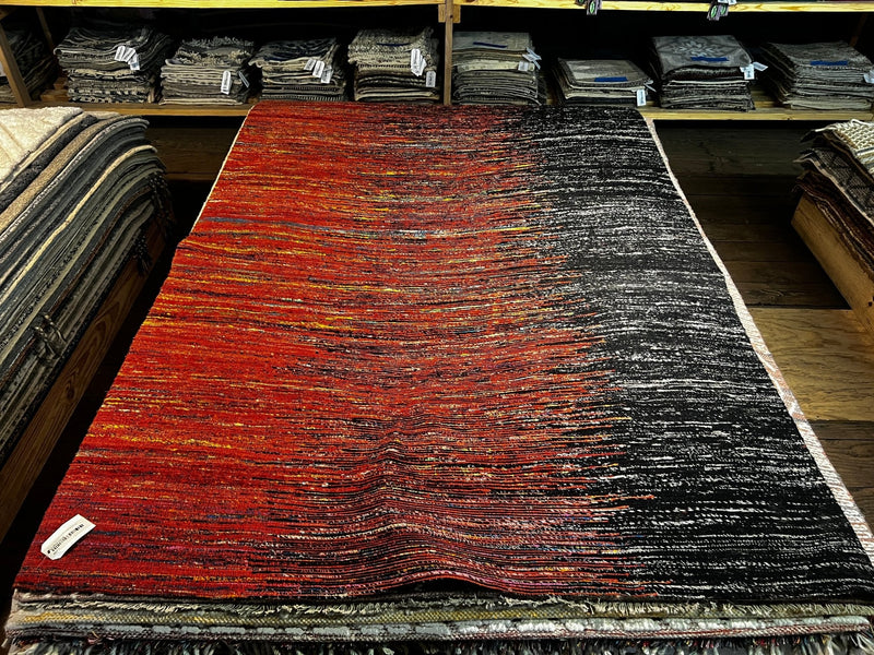 Foxy Love 5.3x7.6 Multi-Colored Modern Sari Silk Rug | Banana Manor Rug Factory Outlet