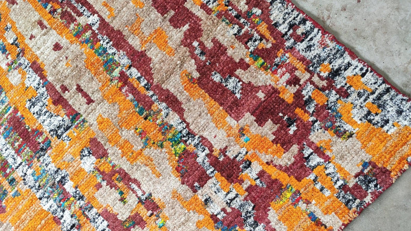 Freesia 5.6x7.9 Multi-Colored Sari-Silk Rug | Banana Manor Rug Company