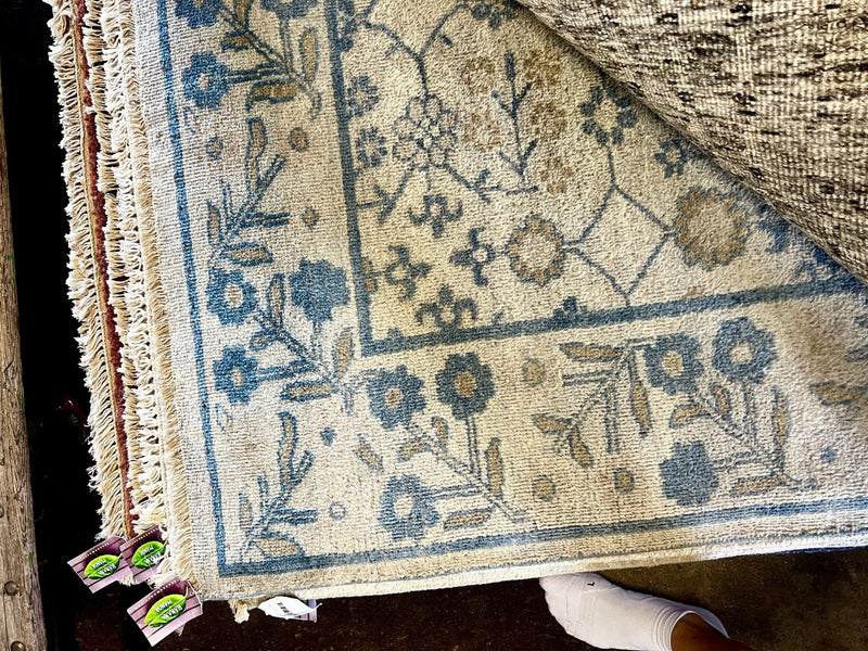 Janice 11x13.9 Hand-Knotted Ivory and Blue Oushak Rug | Banana Manor Rug Company