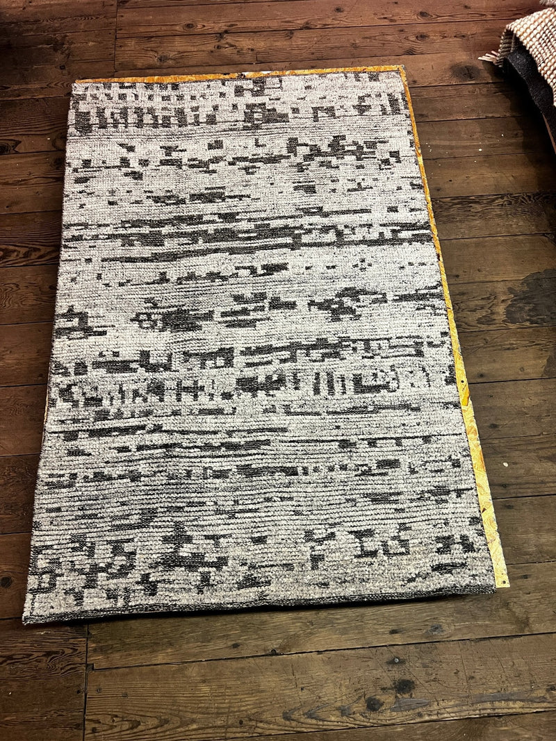 Joel Flaherty 4x6 Gray Hand-knotted Modern Abstract Rug | Banana Manor Rug Company