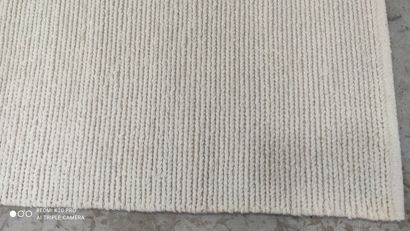 Machado 4.6x6.9 Handwoven White Soumak Rug | Banana Manor Rug Company