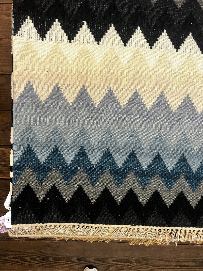 Meg Multi-Colored Blue & White Handwoven Kilim Rug 5x8