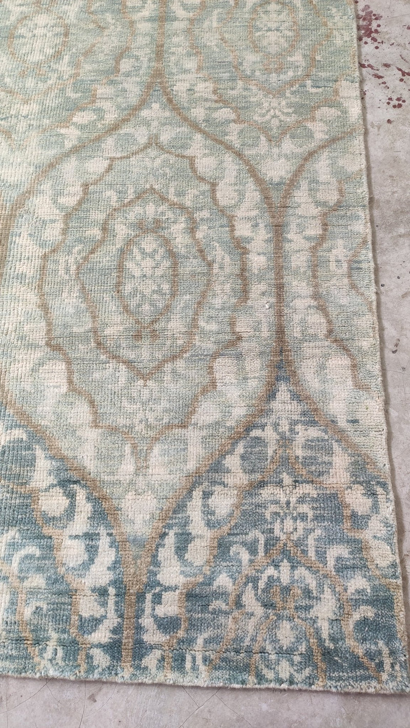 Pandora 5x7.9 Greenish Grey Hand-Knotted Modern Rug | Banana Manor Rug Company