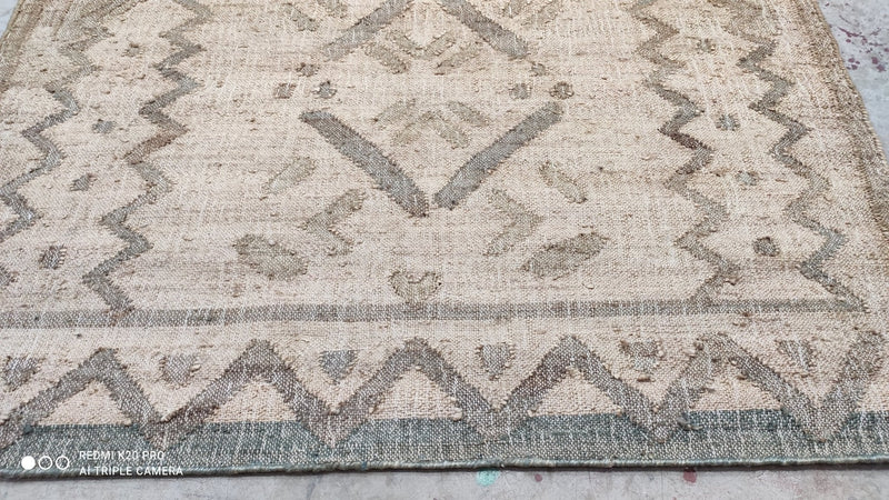 Ronan T. 3.6x7.9 Handwoven Natural Kilim Jute Runner