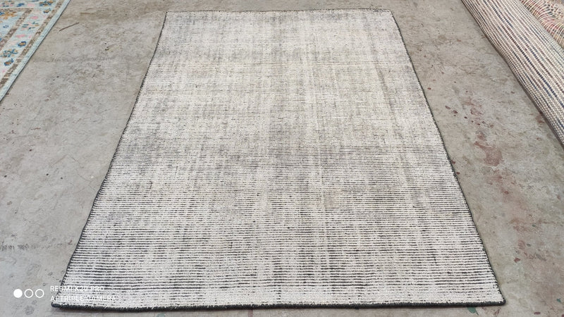 Senzo Tanaka 4x5.6 Hand-knotted Rug | Banana Manor Rug Company