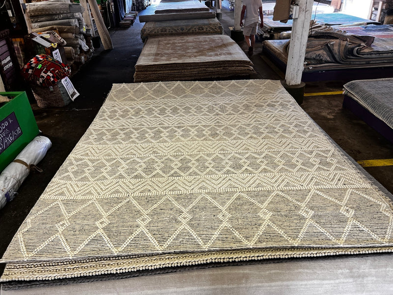 The Sweeney Sisters White Handwoven Rug (Mutiple Sizes) | Banana Manor Rug Company