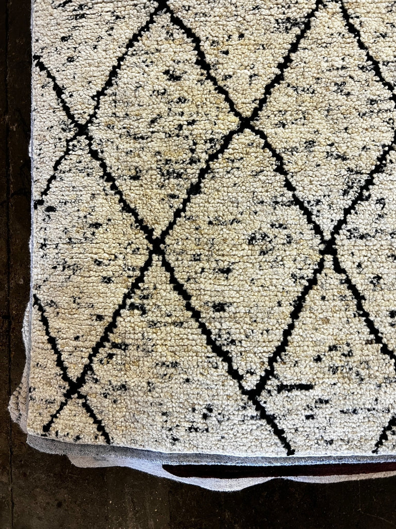 Tracey Bluth 8x10 Natural and Black Handwoven Rug | Banana Manor Rug Company