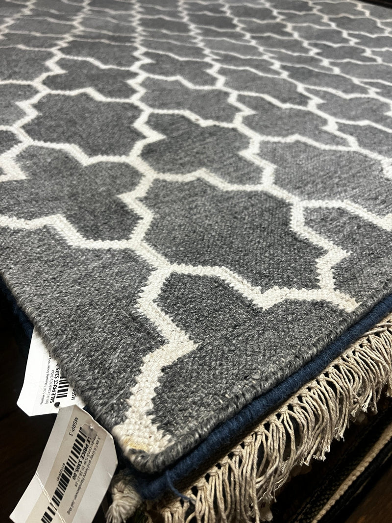 Van the Witness 5.6x7.6 Grey and Ivory Handwoven Jali Rug | Banana Manor Rug Company