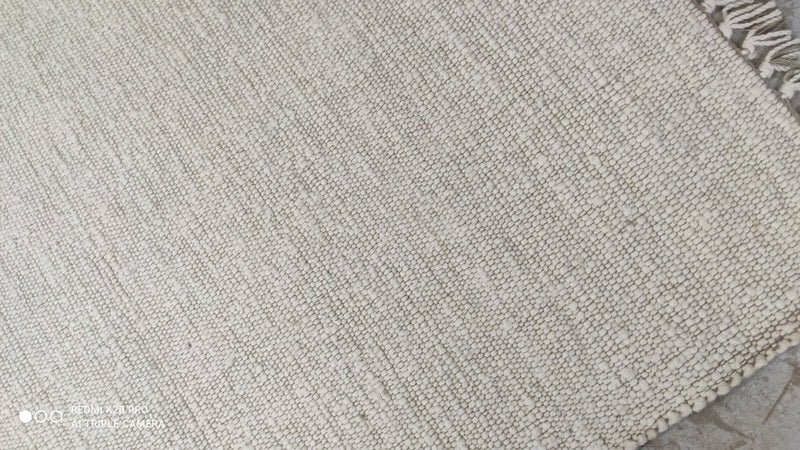 Vergara 5.7x7.6 Handwoven White Durrie Rug | Banana Manor Rug Company