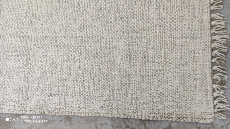 Vergara 5.7x7.6 Handwoven White Durrie Rug | Banana Manor Rug Company